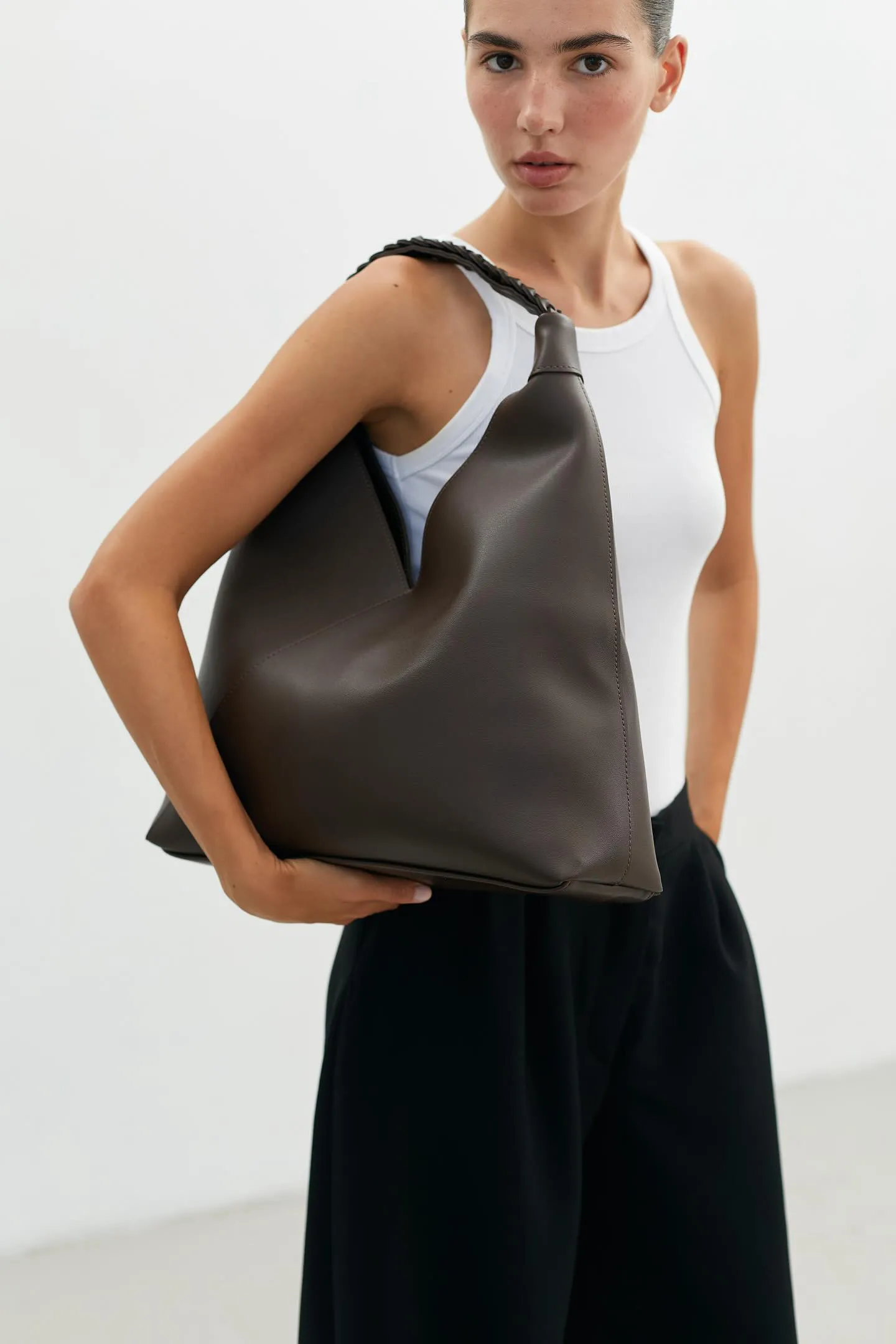 SHOPPER BIND BROWN